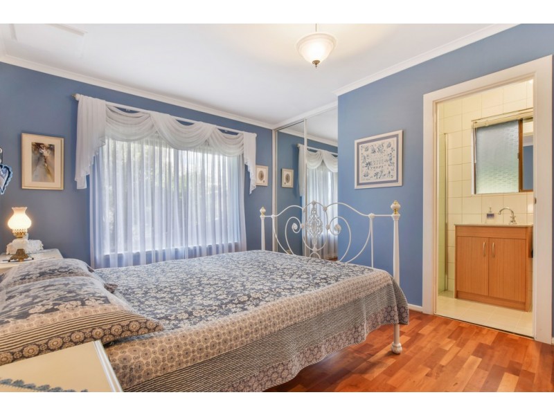 16 Adare Avenue, Mccracken SA 5211