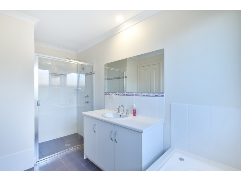 30 Haywood Court, Mount Compass SA 5210