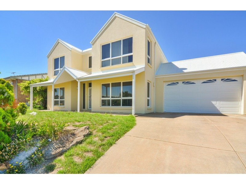 3 Admella Court, Hallett Cove SA 5158