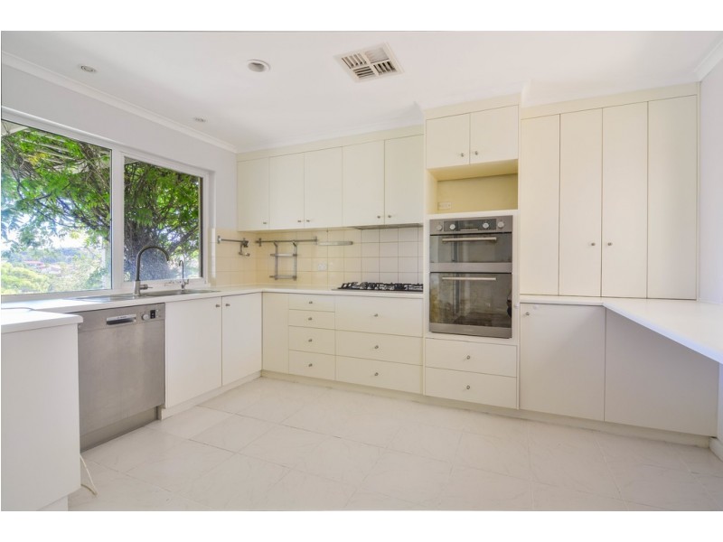 3 Admella Court, Hallett Cove SA 5158