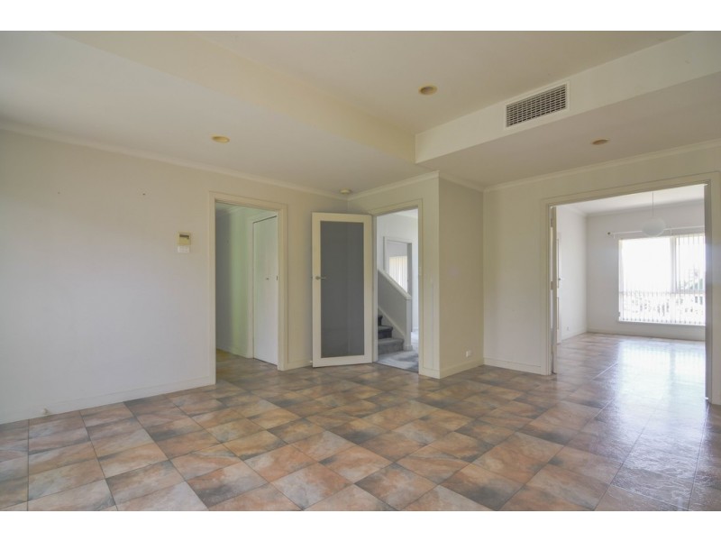 3 Admella Court, Hallett Cove SA 5158