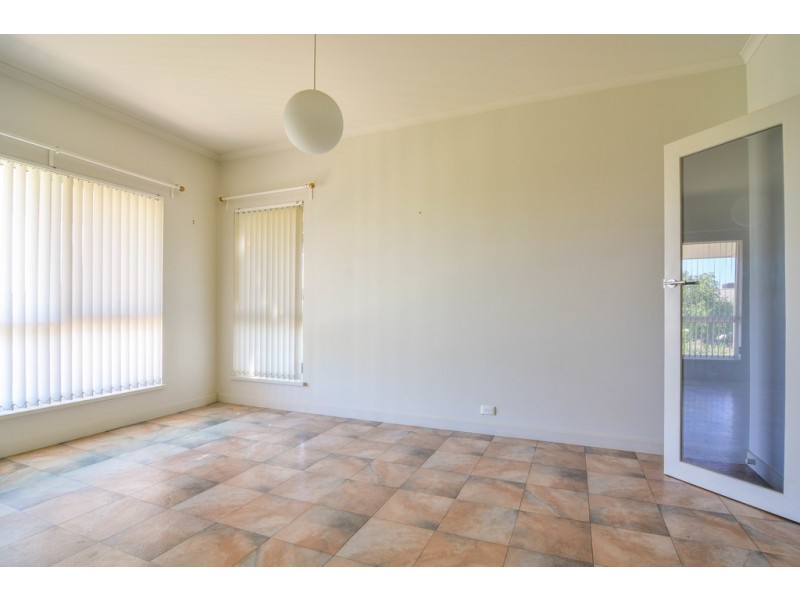 3 Admella Court, Hallett Cove SA 5158