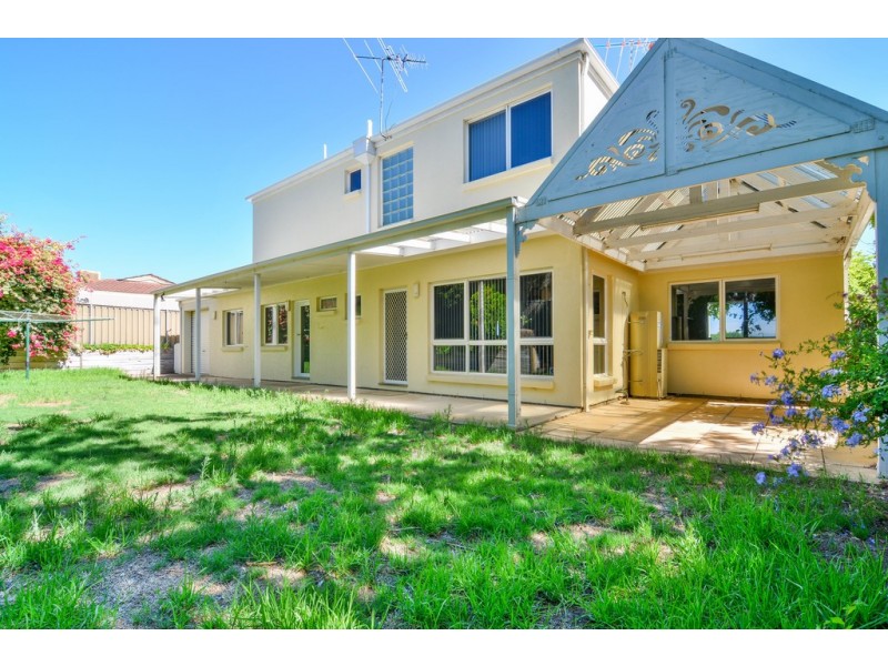 3 Admella Court, Hallett Cove SA 5158