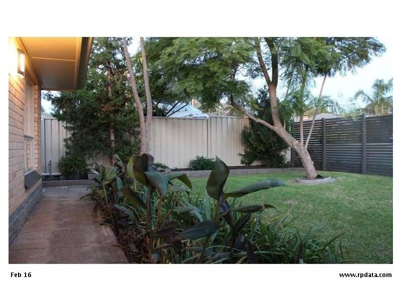 15 Roger Road, Morphett Vale SA 5162