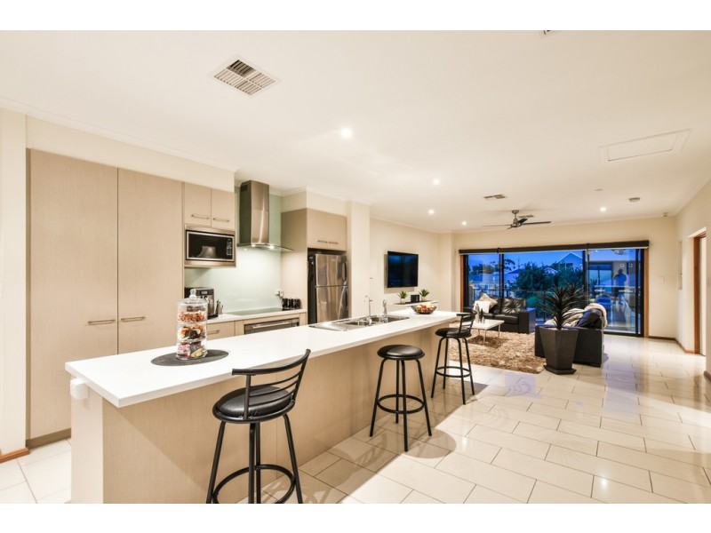 8 Thomas Street, Aldinga Beach SA 5173