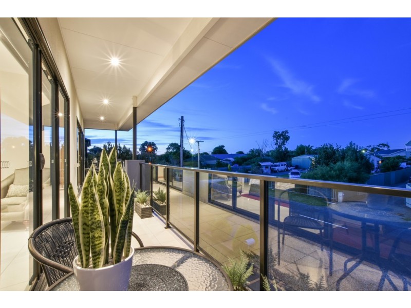 8 Thomas Street, Aldinga Beach SA 5173