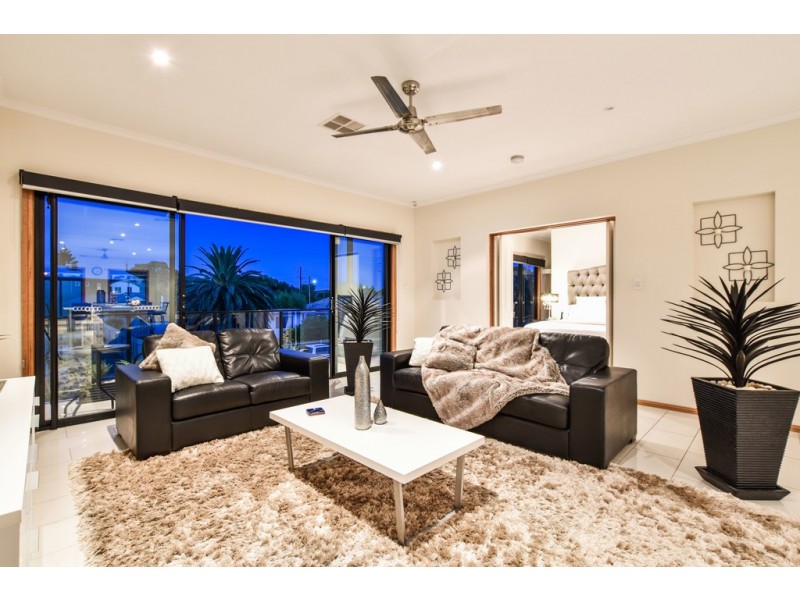 8 Thomas Street, Aldinga Beach SA 5173