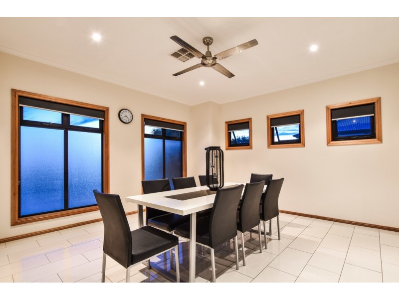 8 Thomas Street, Aldinga Beach SA 5173