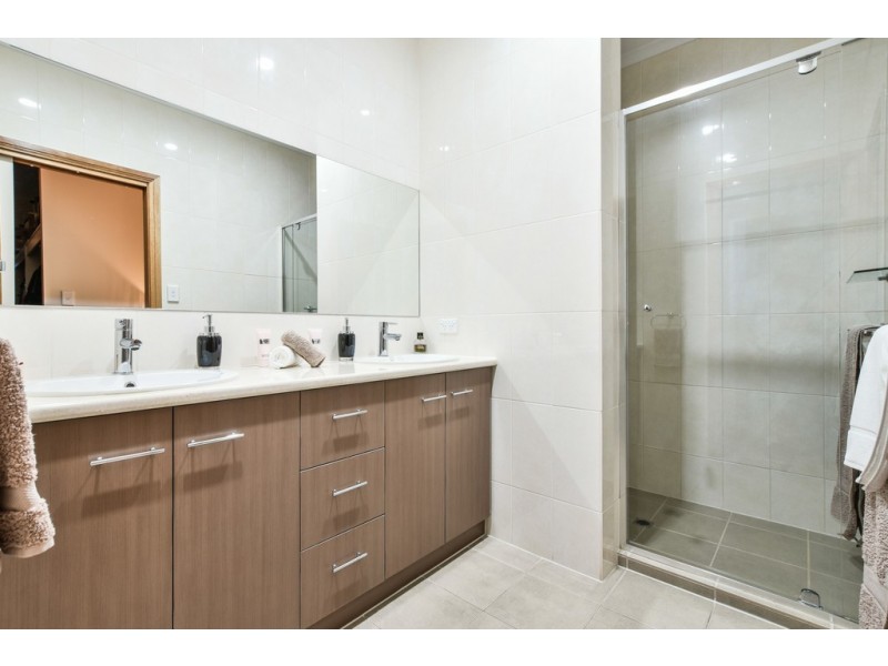 8 Thomas Street, Aldinga Beach SA 5173