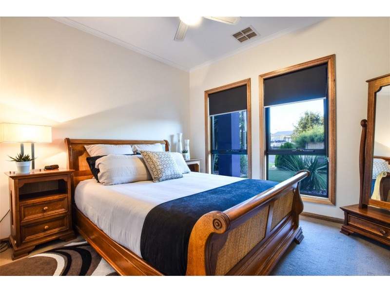 8 Thomas Street, Aldinga Beach SA 5173