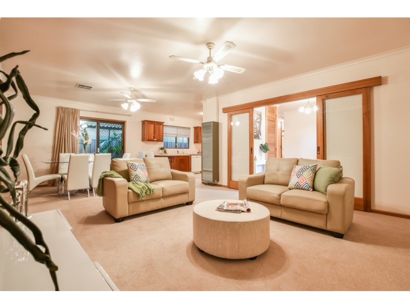 2 Dewvale Road, O’halloran Hill SA 5158