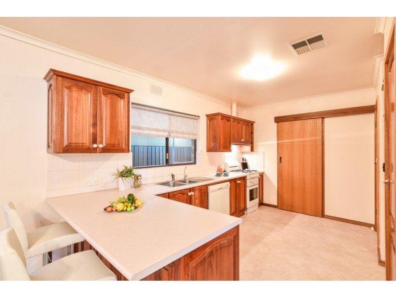 2 Dewvale Road, O’halloran Hill SA 5158