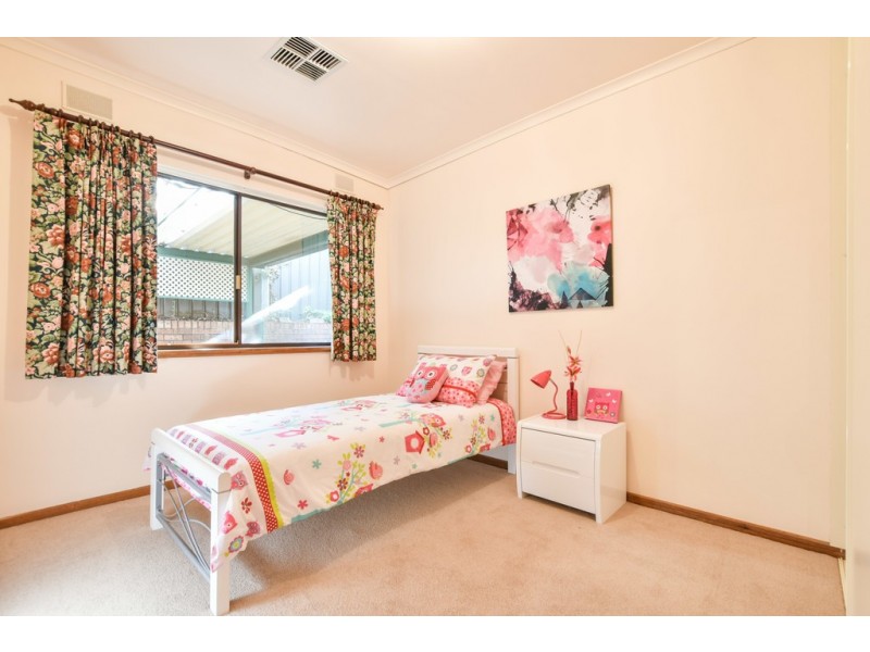 2 Dewvale Road, O’halloran Hill SA 5158