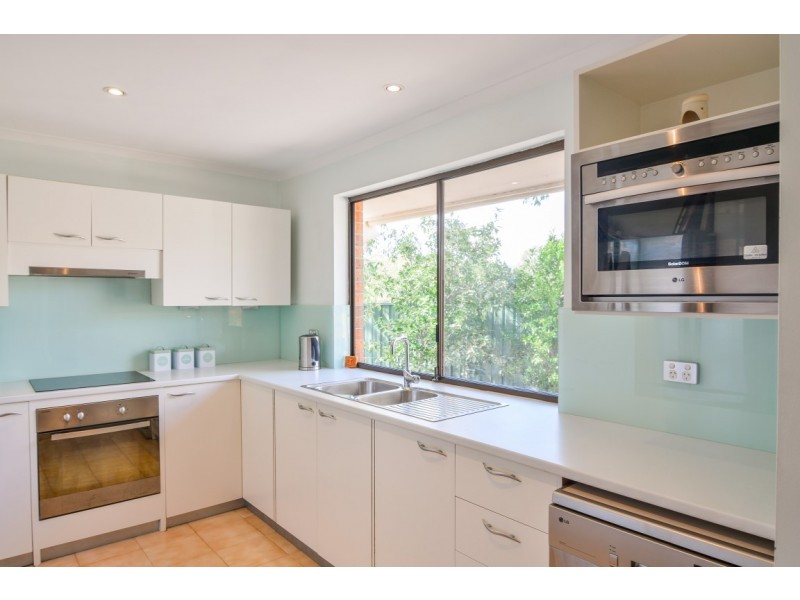 21 Daveys Road, Flagstaff Hill SA 5159