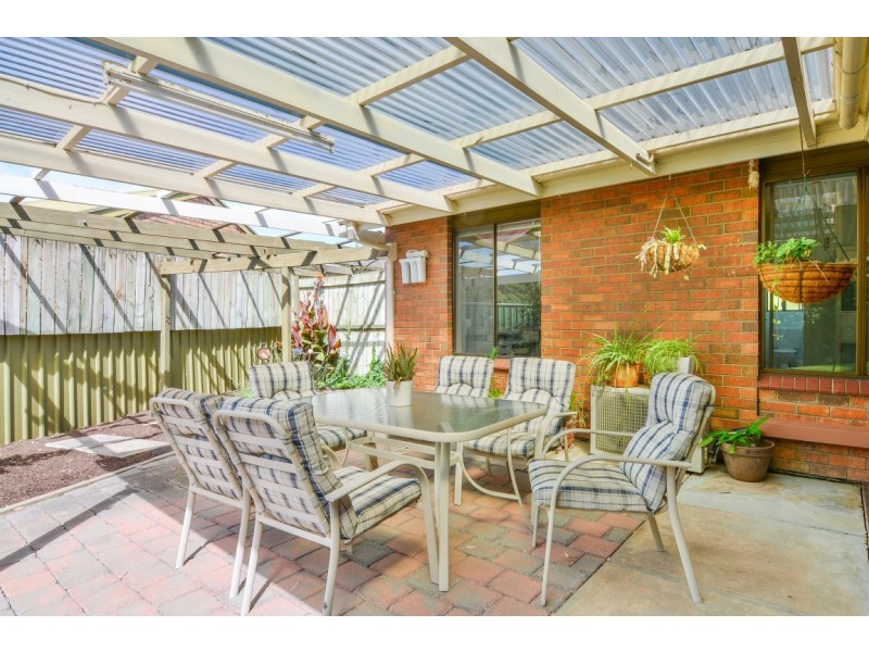 21 Daveys Road, Flagstaff Hill SA 5159