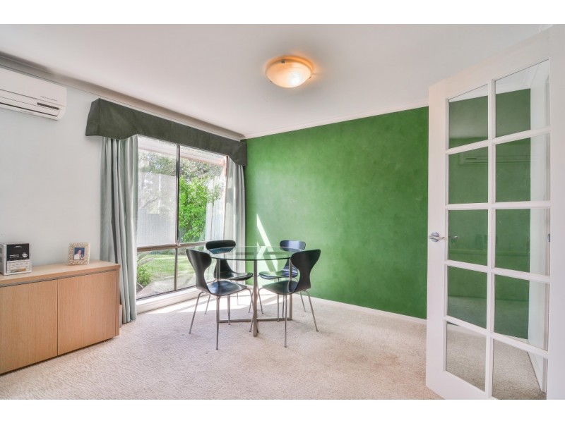 21 Daveys Road, Flagstaff Hill SA 5159