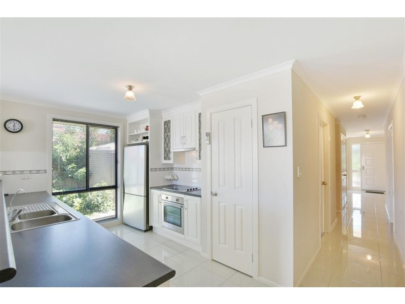 1 Suzanne Avenue, Morphett Vale SA 5162