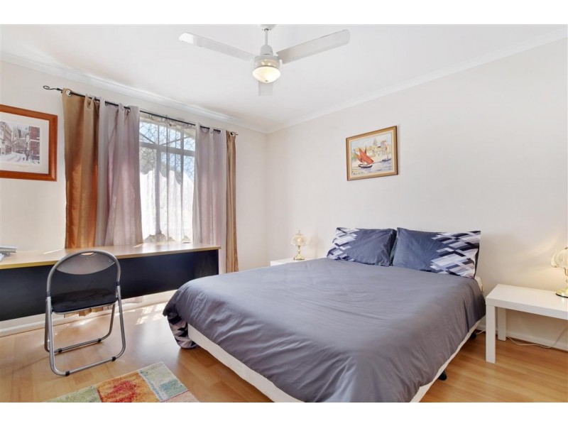 1 Suzanne Avenue, Morphett Vale SA 5162