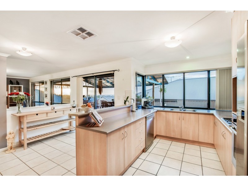 13 Tennyson Street, Seaford Rise SA 5169