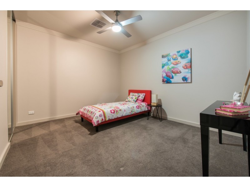 32 Emerald Street, Mawson Lakes SA 5095