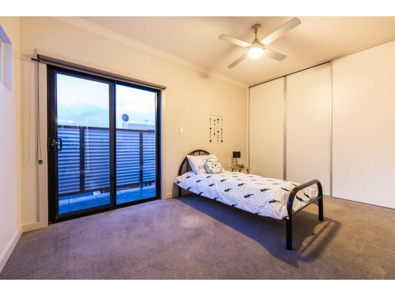 32 Emerald Street, Mawson Lakes SA 5095