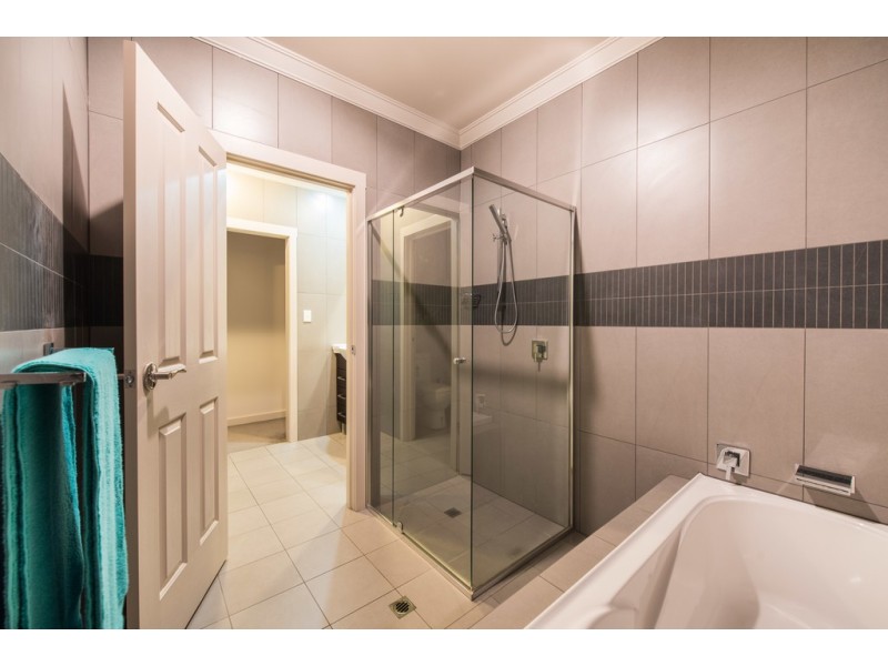 32 Emerald Street, Mawson Lakes SA 5095