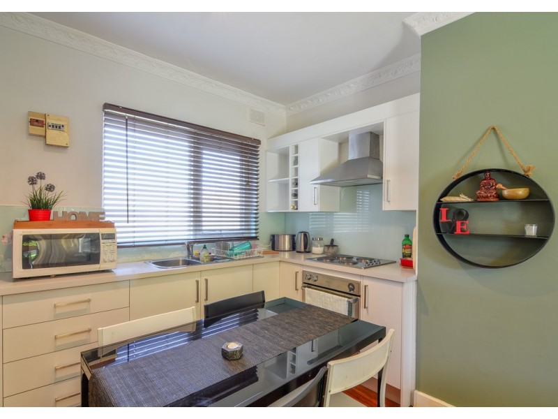 1/8A Jervois Street, Glenelg North SA 5045