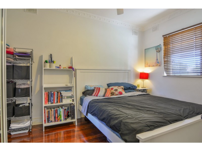 1/8A Jervois Street, Glenelg North SA 5045