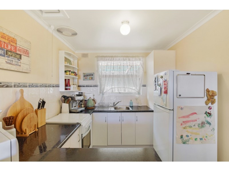 2-2 Meadow Way, Hackham West SA 5163