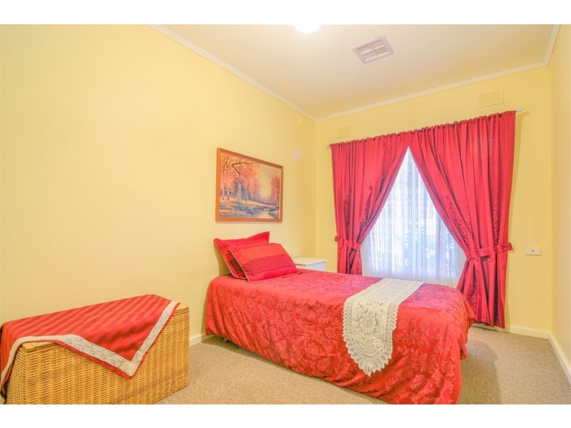 16 Gumeracha Road, O’sullivan Beach SA 5166