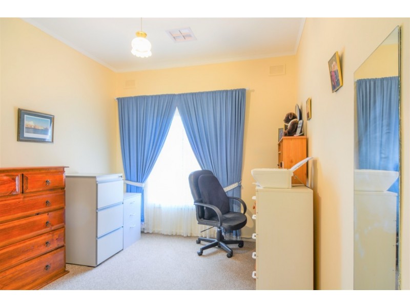 16 Gumeracha Road, O’sullivan Beach SA 5166