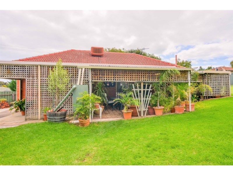 16 Gumeracha Road, O’sullivan Beach SA 5166