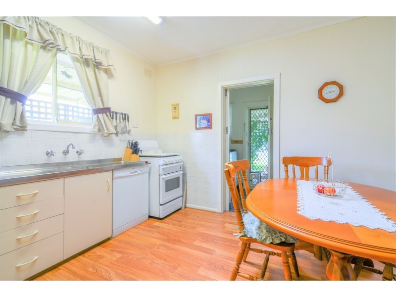 16 Gumeracha Road, O’sullivan Beach SA 5166