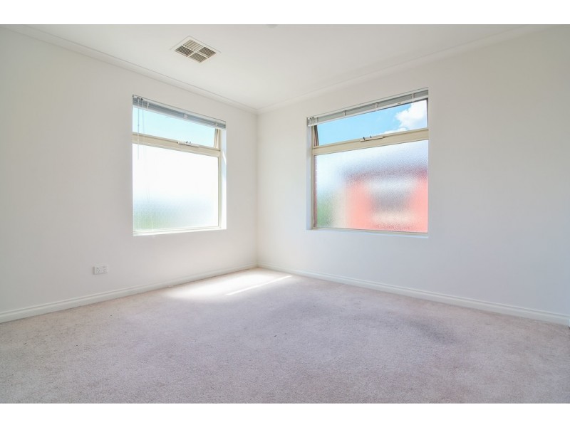 3/30 Richard Avenue, Mitchell Park SA 5043