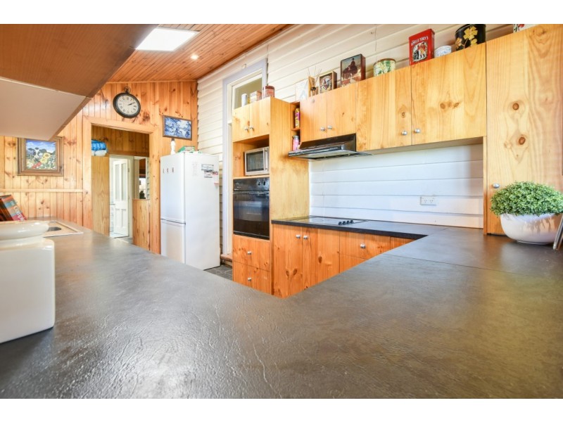 4 Second Avenue, Moana SA 5169