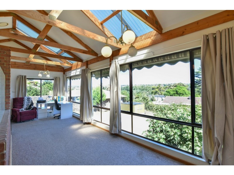 4 Second Avenue, Moana SA 5169