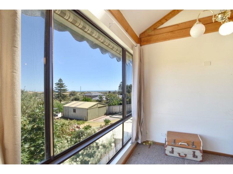 4 Second Avenue, Moana SA 5169