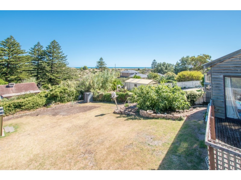 4 Second Avenue, Moana SA 5169