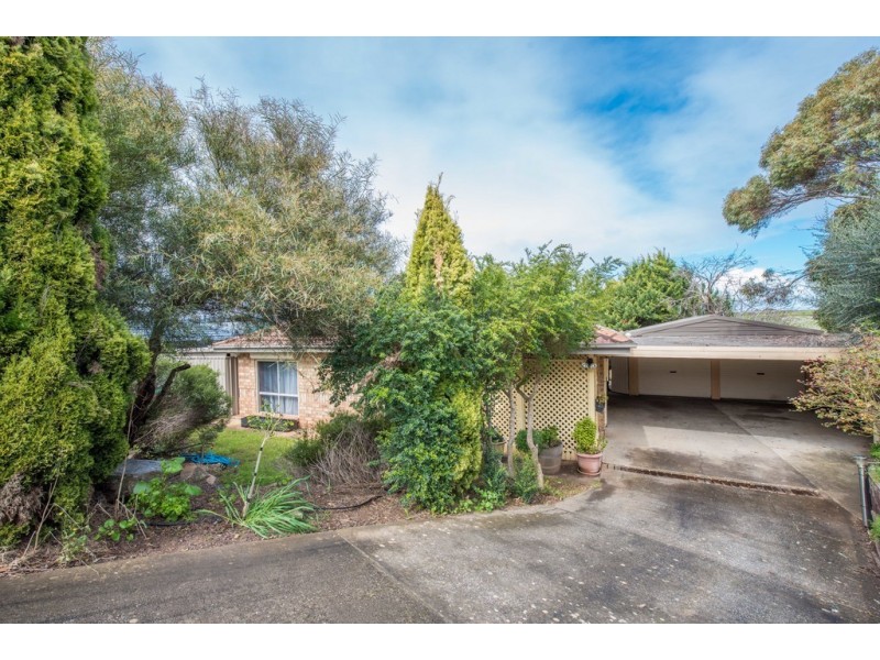 18 Lyons Circuit, Trott Park SA 5158