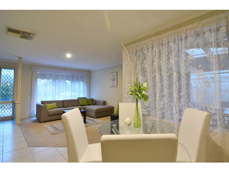 33 Cowrie Drive, Seaford Rise SA 5169