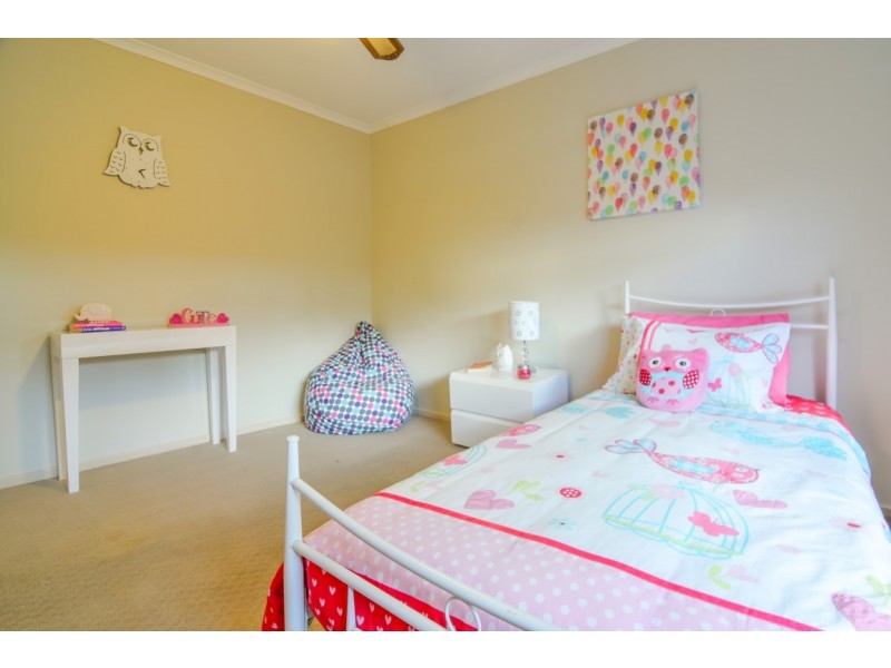 33 Cowrie Drive, Seaford Rise SA 5169