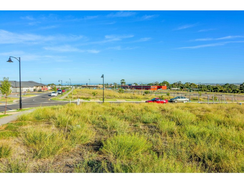 2 Le Hunte Road, Seaford Heights SA 5169