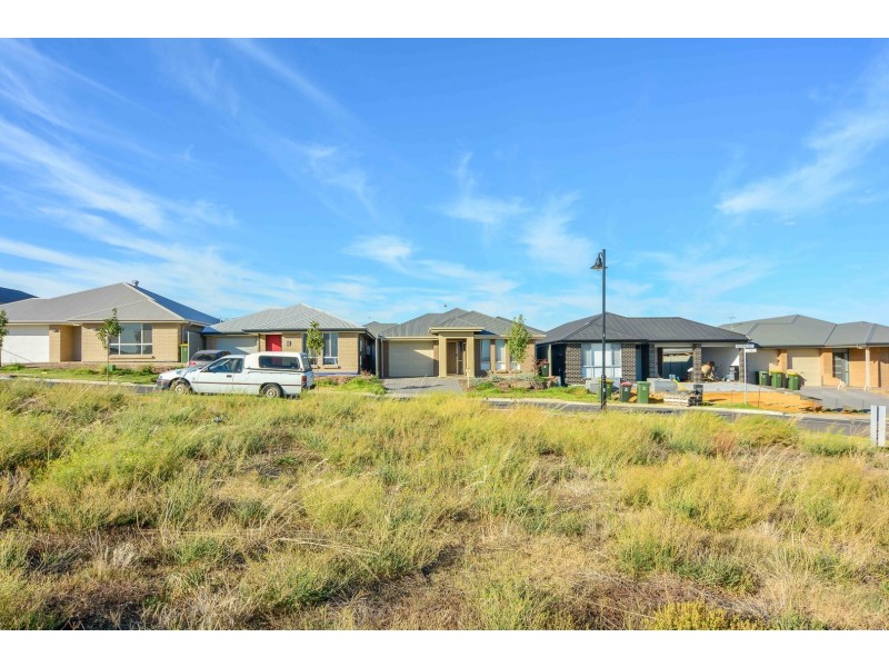 2 Le Hunte Road, Seaford Heights SA 5169