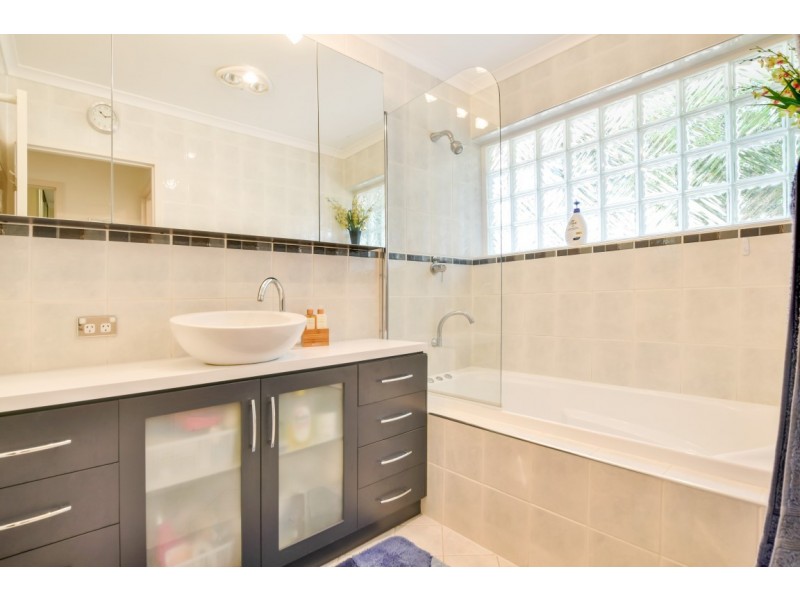 4 Perkins Road, Morphett Vale SA 5162