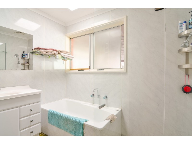 4 Windebanks Road, Happy Valley SA 5159
