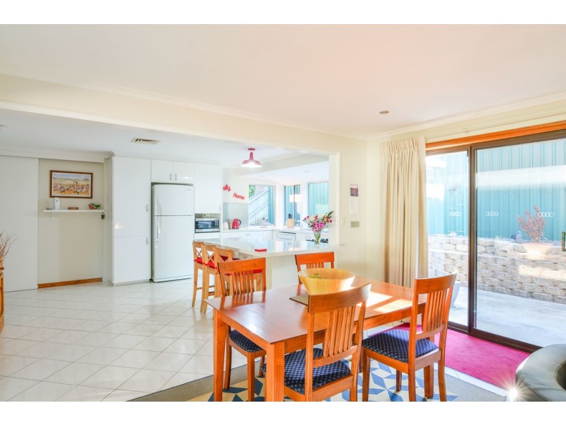 4 Windebanks Road, Happy Valley SA 5159