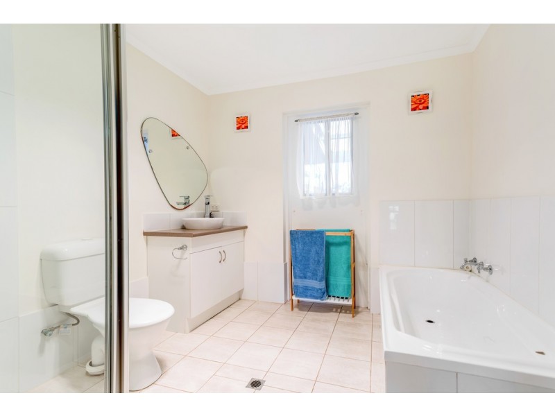 6 Darwalla Road, Aldinga Beach SA 5173