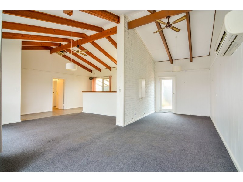 207 Commercial Road, Port Noarlunga South SA 5167