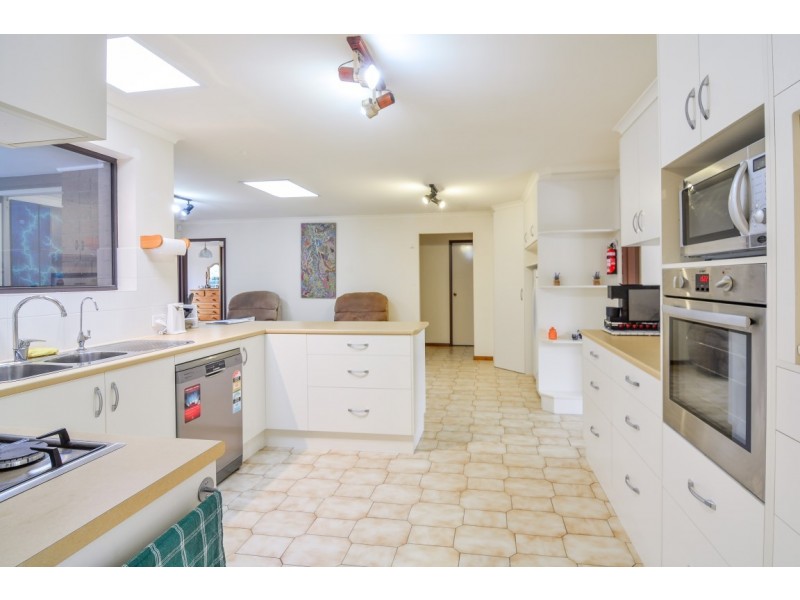 12 Ipari Terrace, Morphett Vale SA 5162