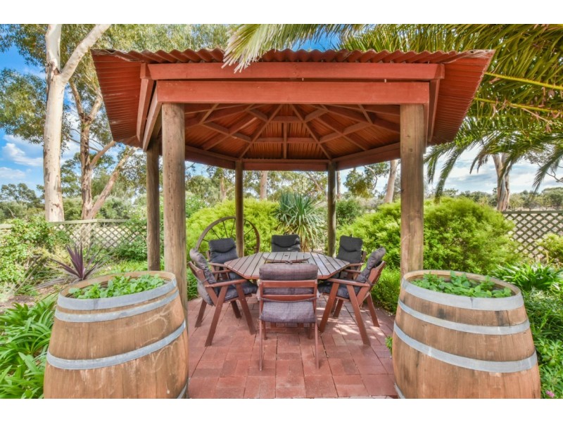 57 Nalya Tarn, Tatachilla SA 5171